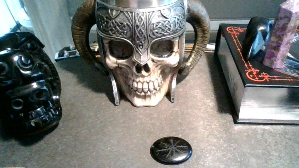 Imbued Obsidian Protection Rune - Ægishjálmur / Helm of Awe